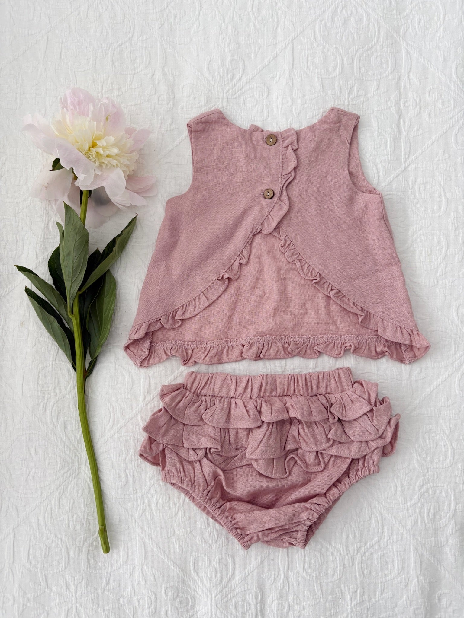 Milky Mae Peonie Ruffle Set made with a gentle linen/ cotton blend featuring sweet ruffles