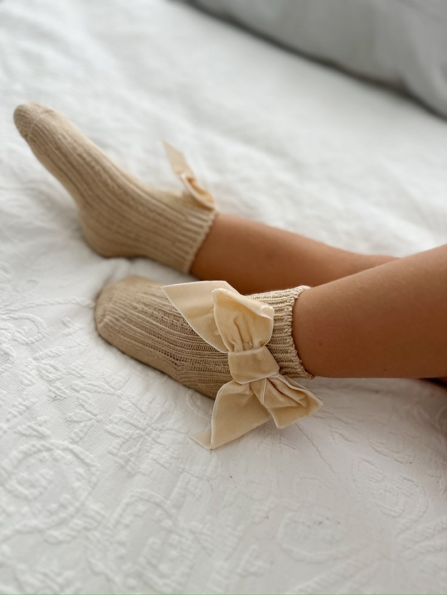 Velvet Bow Socks (Nude)